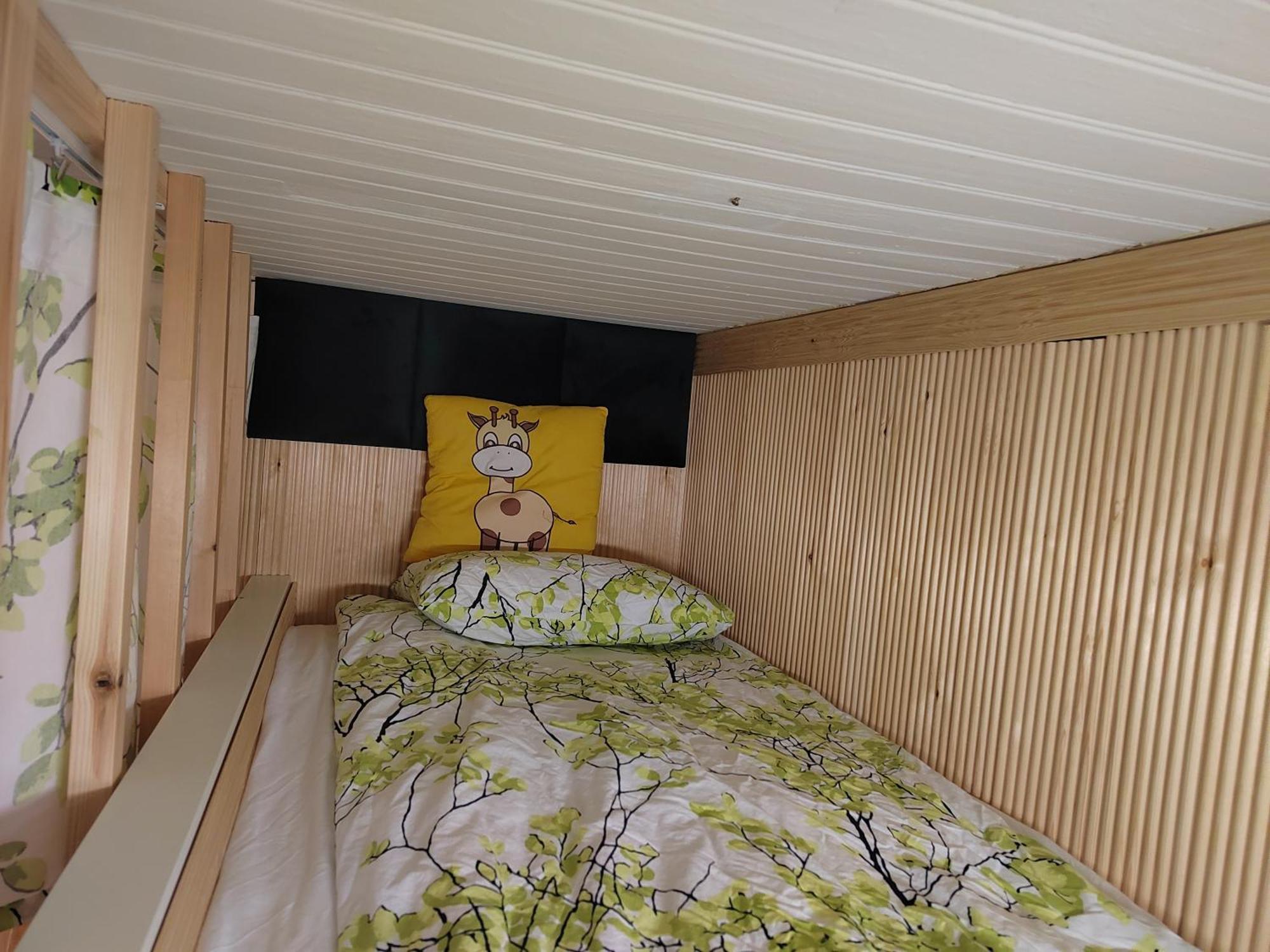 Relax & Recharge - A Unique Suite With A Touch Of Luxury - Hot Tub And Sauna Inspired Decor #Not A Real Sauna# Easy City Access - Direct Train 15 Min To City Helsinki Zewnętrze zdjęcie
